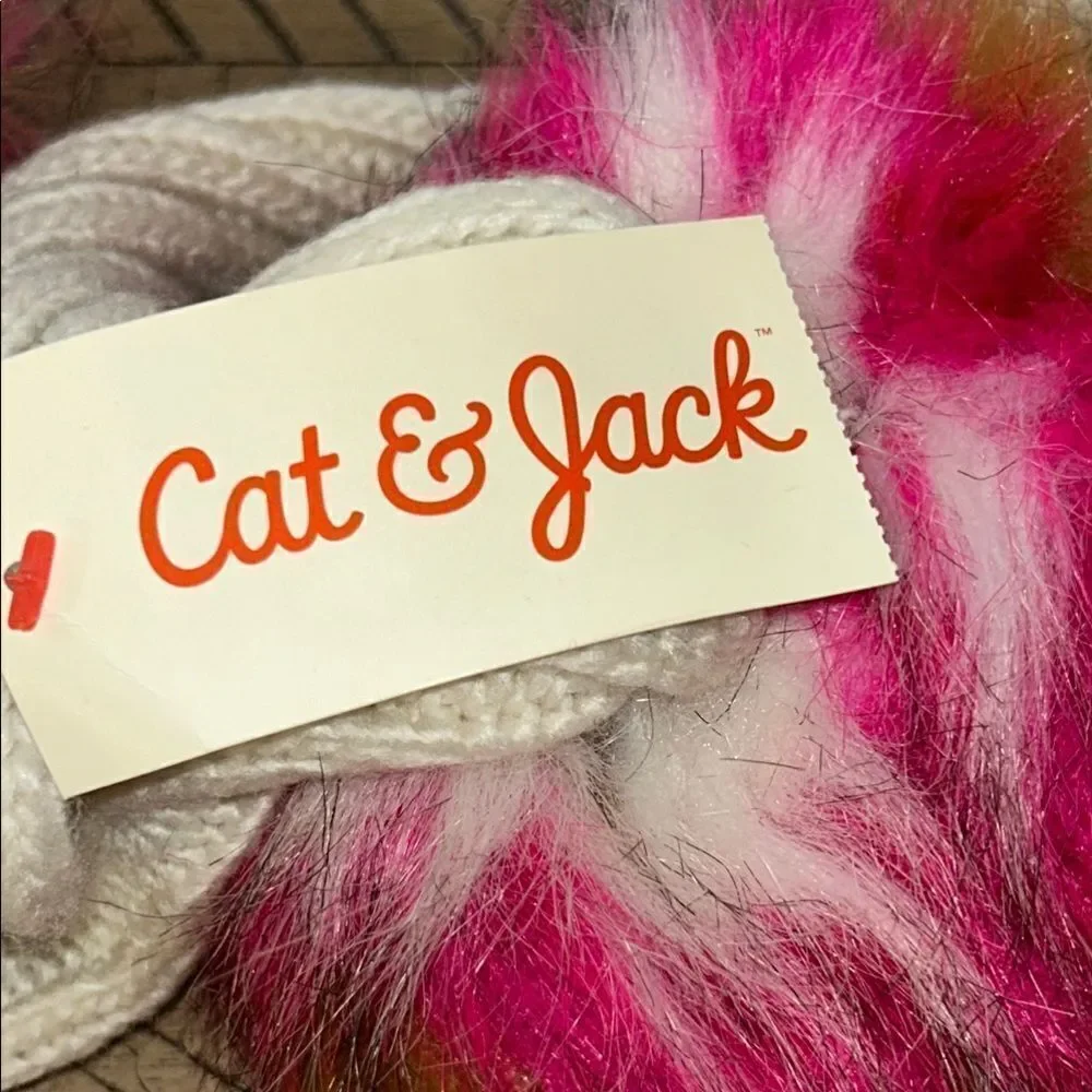 NWT Cat & Jack Cable Knit 🧶 Scarf 🧣 with Playful Pom Poms